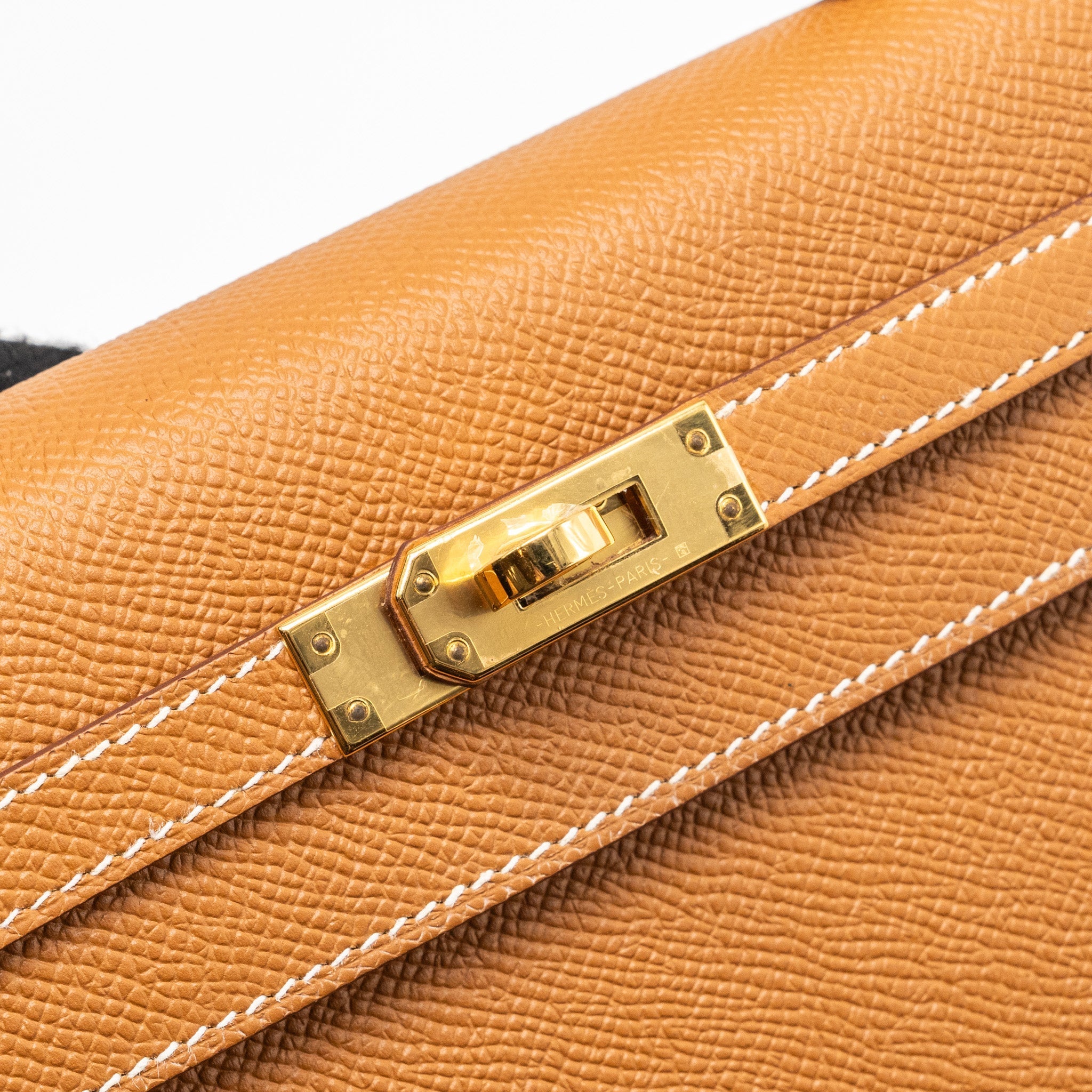 HERMES KELLY 25 SELLIER EPSOM GOLD GHW
