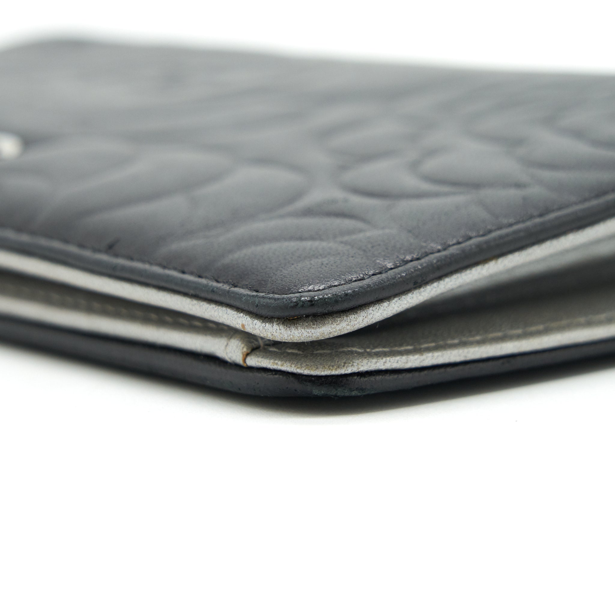 CHANEL CAMELLIA FOLD LONG WALLET LAMBSKIN BLACK / SILVER SHW