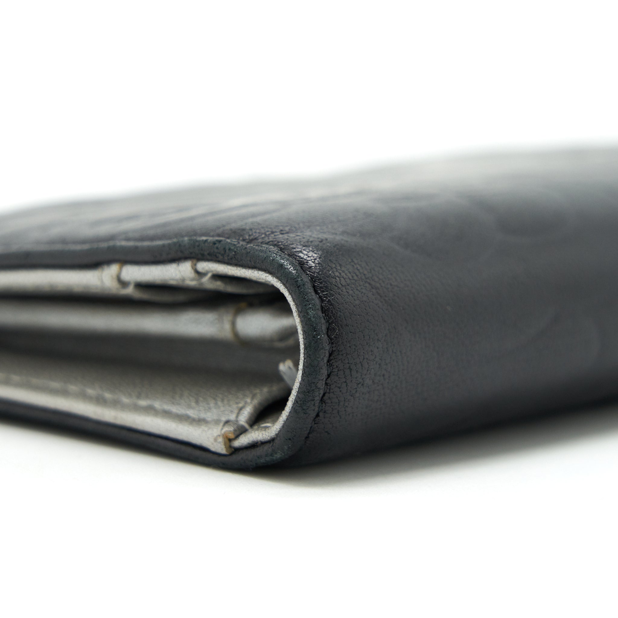 CHANEL CAMELLIA FOLD LONG WALLET LAMBSKIN BLACK / SILVER SHW