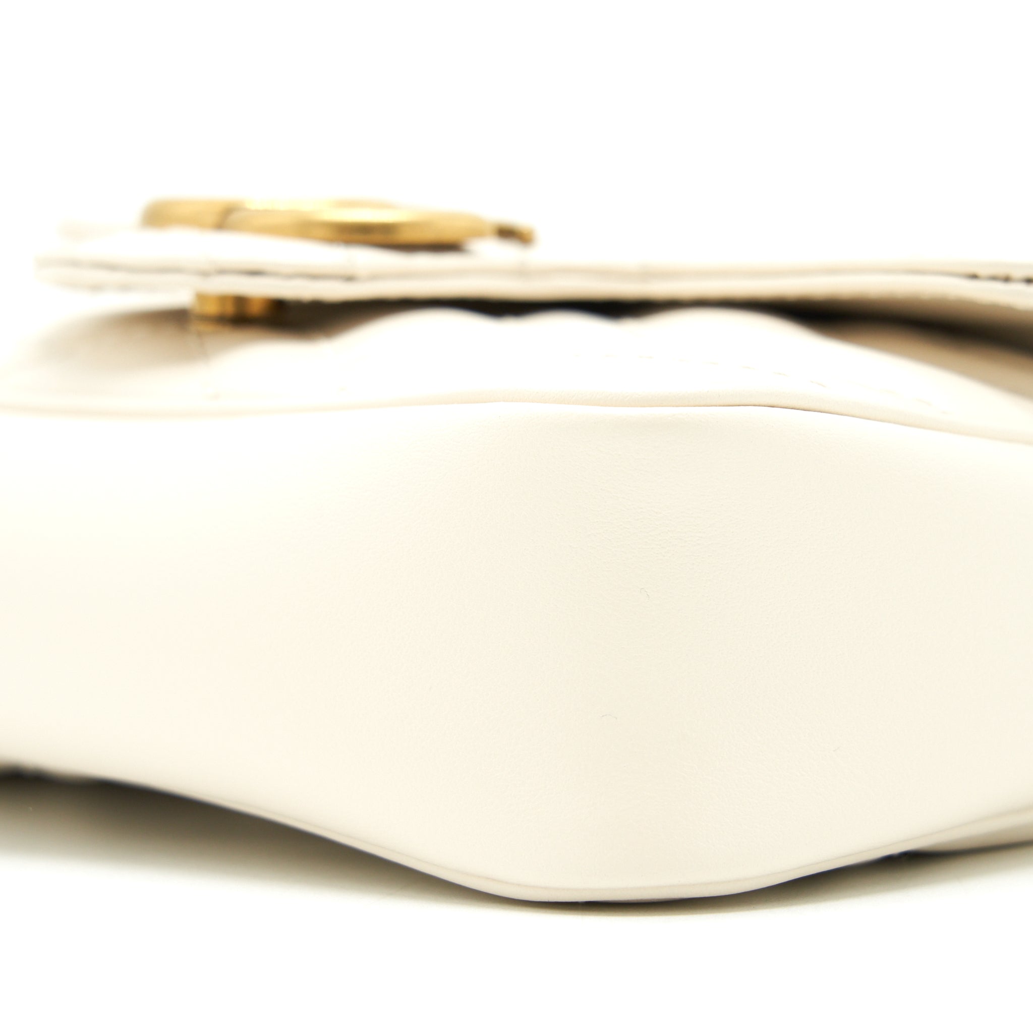 GUCCI GG MARMONT SUPER MINI BAG WHITE GHW