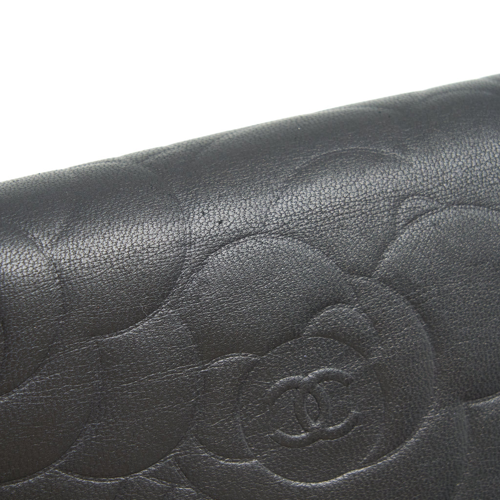 CHANEL CAMELLIA FOLD LONG WALLET LAMBSKIN BLACK / SILVER SHW