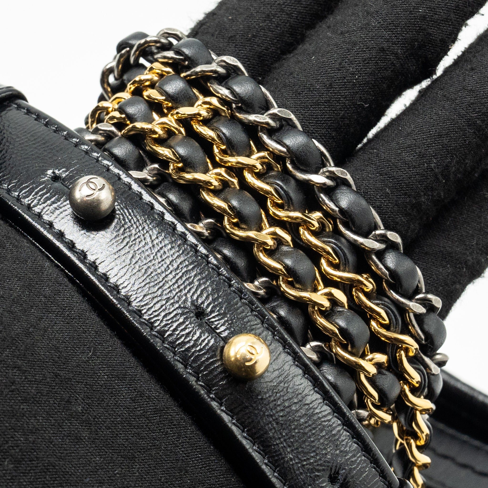 CHANEL SMALL HANDLE GABRIELLE HOBO BAG CALFSKIN BLACK MULTICOLOUR HARDWARE