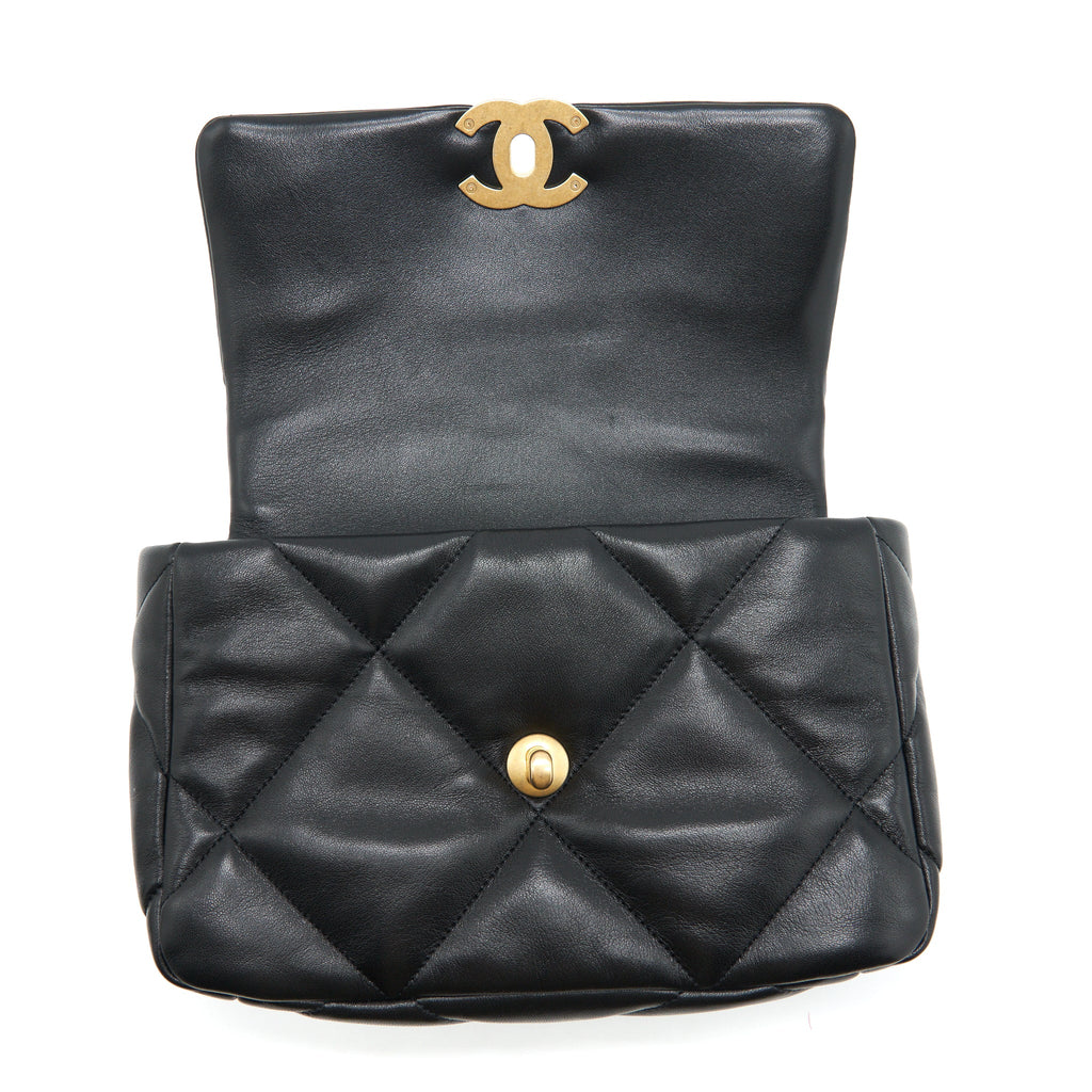 CHANEL SMALL 19 BAG BLACK