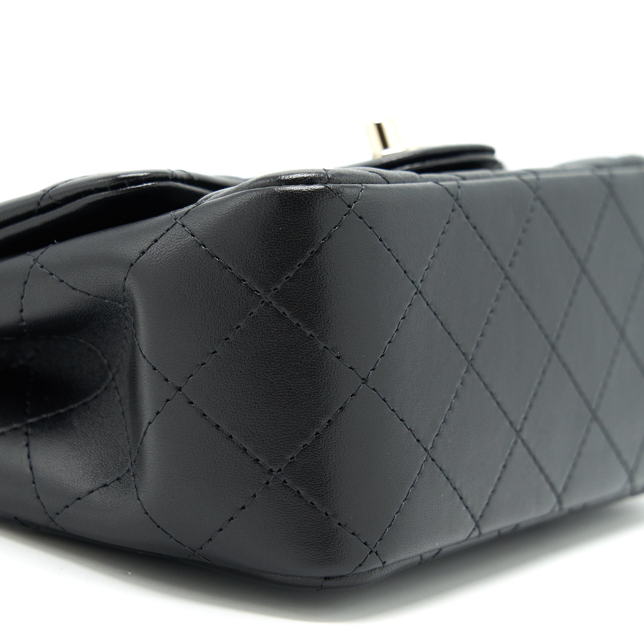 CHANEL 22C MINI SQUARE FLAP BAG LAMBSKIN BLACK LGHW(MICROCHIP)
