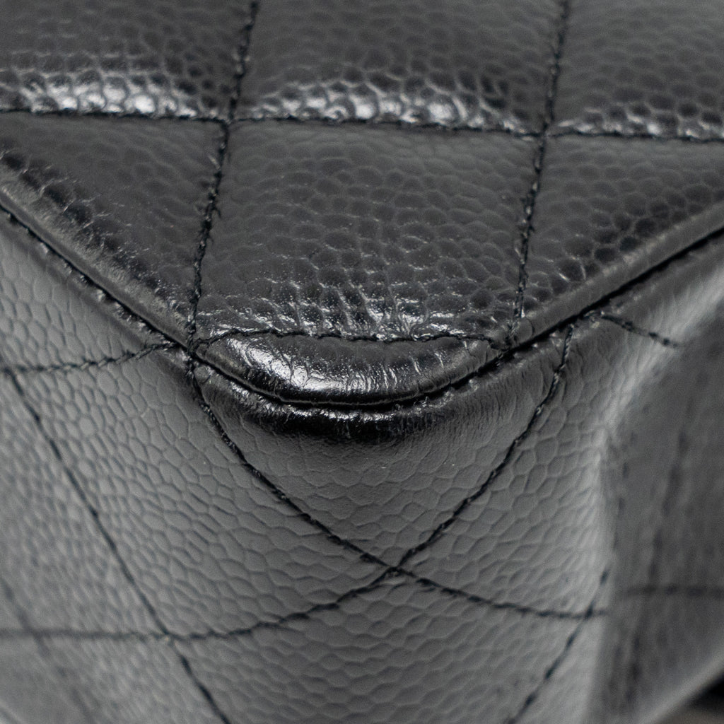 CHANEL MEDIUM CLASSIC DOUBLE FLAP BAG CAVIAR BLACK GHW