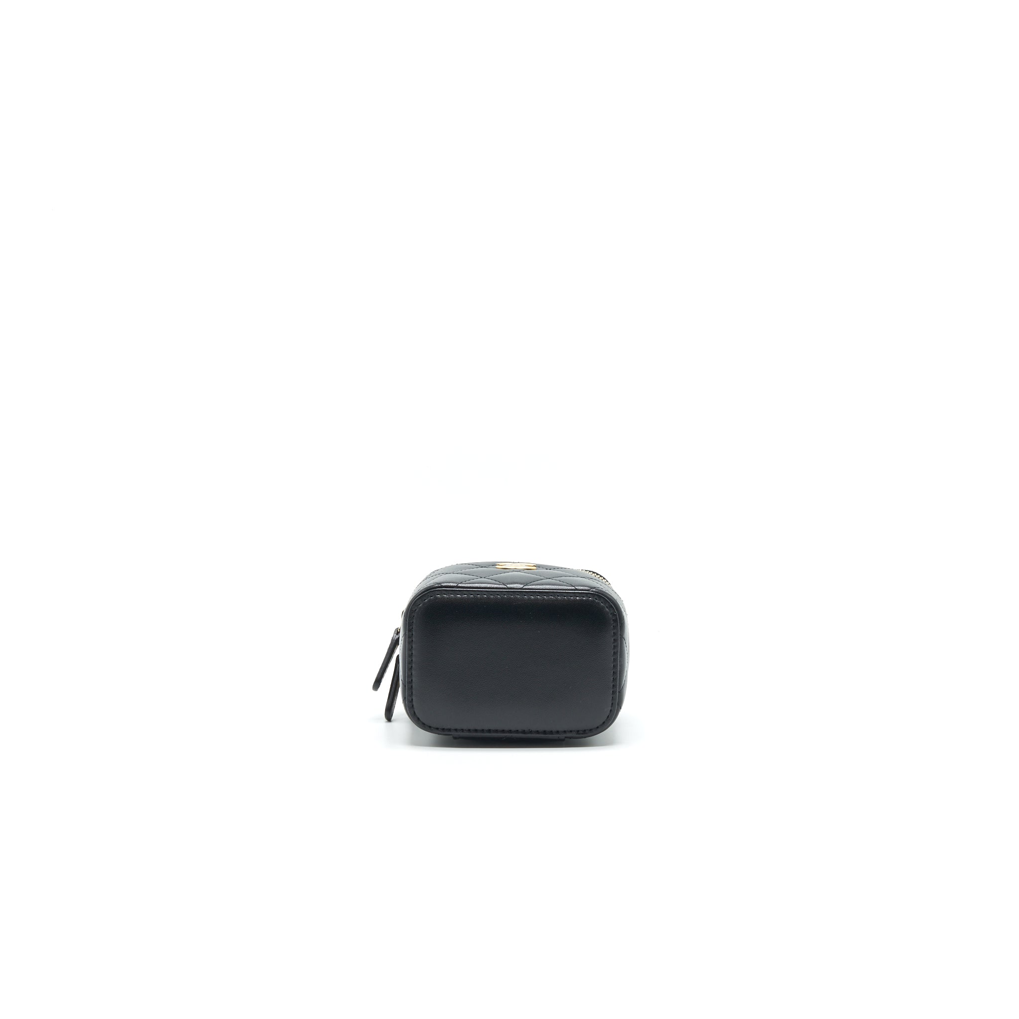 CHANEL 21A TOP HANDLE VANITY WITH CHAIN BLACK GHW