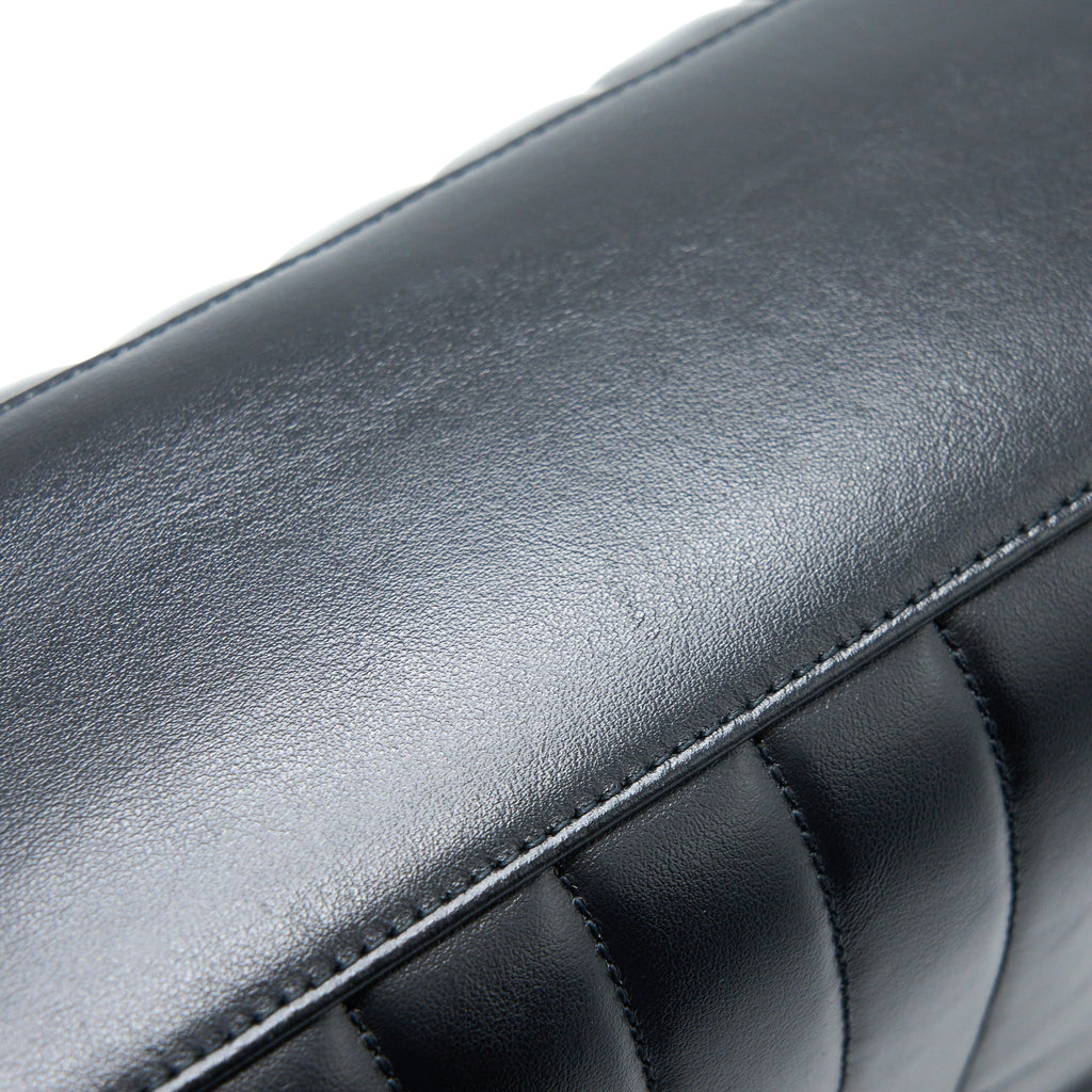SAINT LAURENT / YSL MEDIUM LOULOU SHOULDER BAG CALFSKIN BLACK WITH BLACK HARDWARE