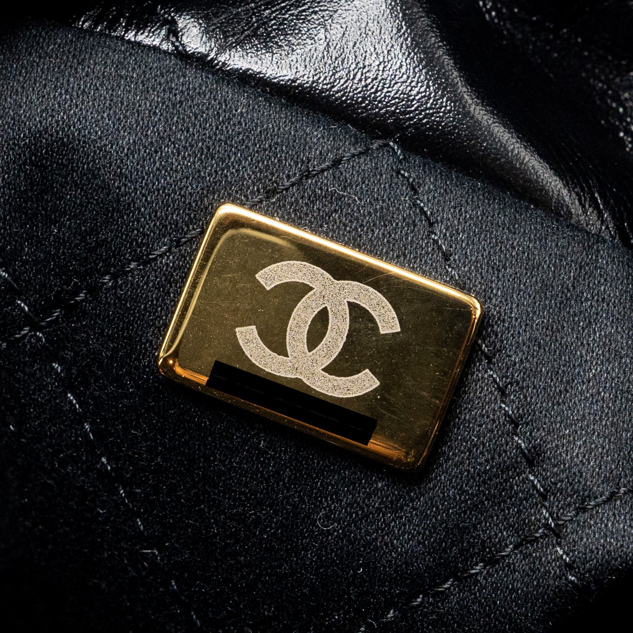 CHANEL MINI 22 BAG SHINY CALFSKIN BLACK GHW (MICROCHIP)