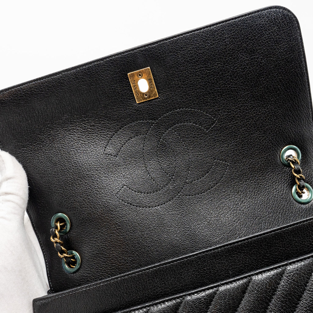 CHANEL SMALL DIAGNOAL FLAP BAG SHINY GOATSKIN BLACK GHW