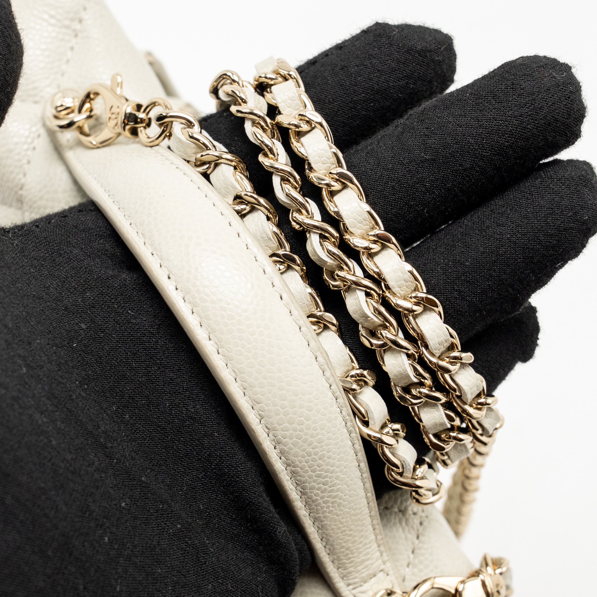 CHANEL CC TOP HANDLE VANITY WITH CHAIN CAVIAR LIGHT GREY LGHW (MICROCHIP)
