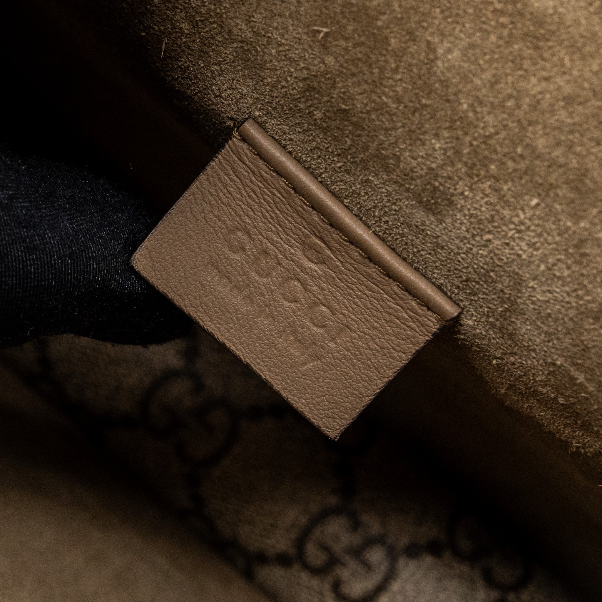 GUCCI DIONYSUS GG SMALL SUPREME CANVAS/TAUPE SUEDE BEIGE SHW