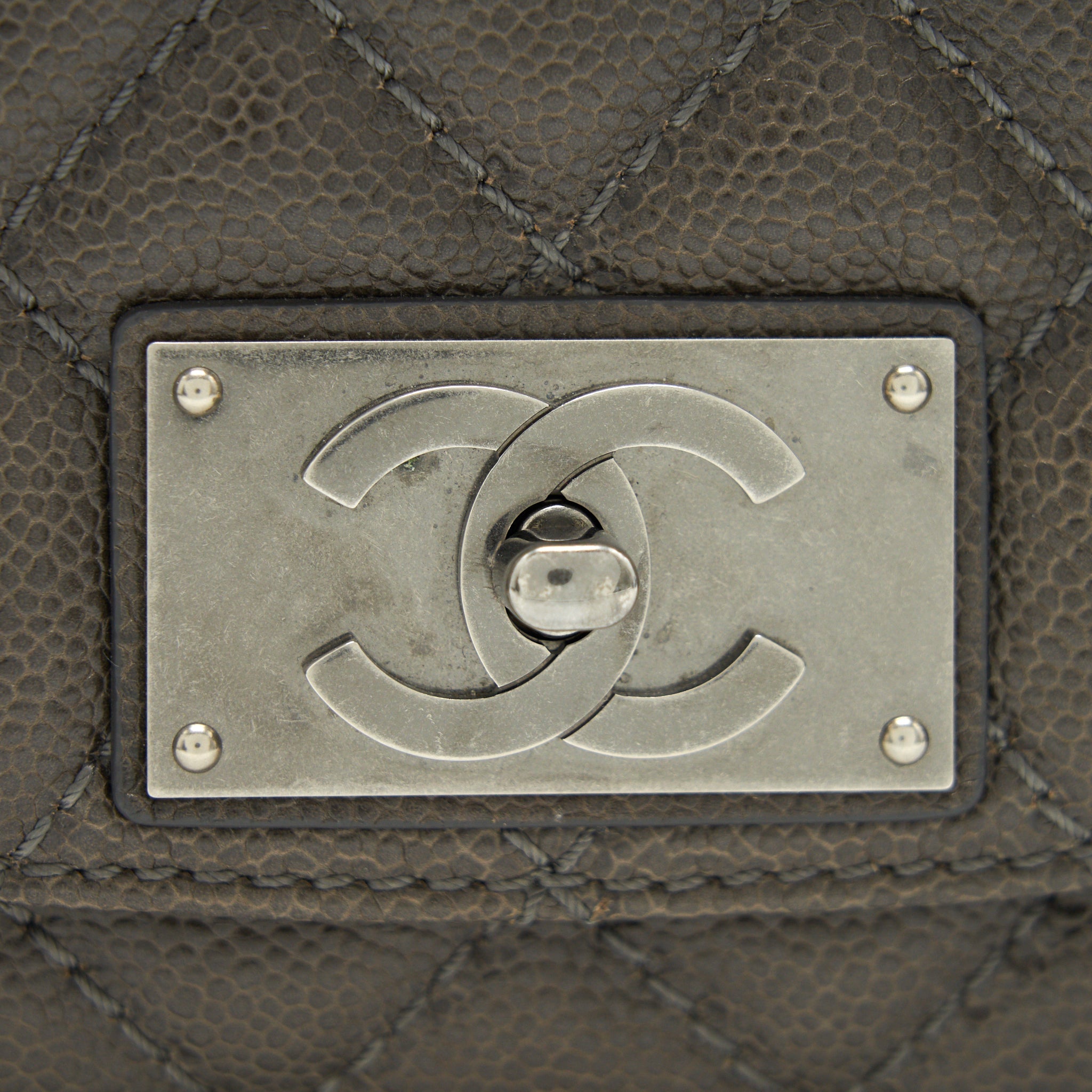 CHANEL SEASONAL JUMBO CAVIAR FLAP BAG GREY WITH RUTHENIUM HARDWARE