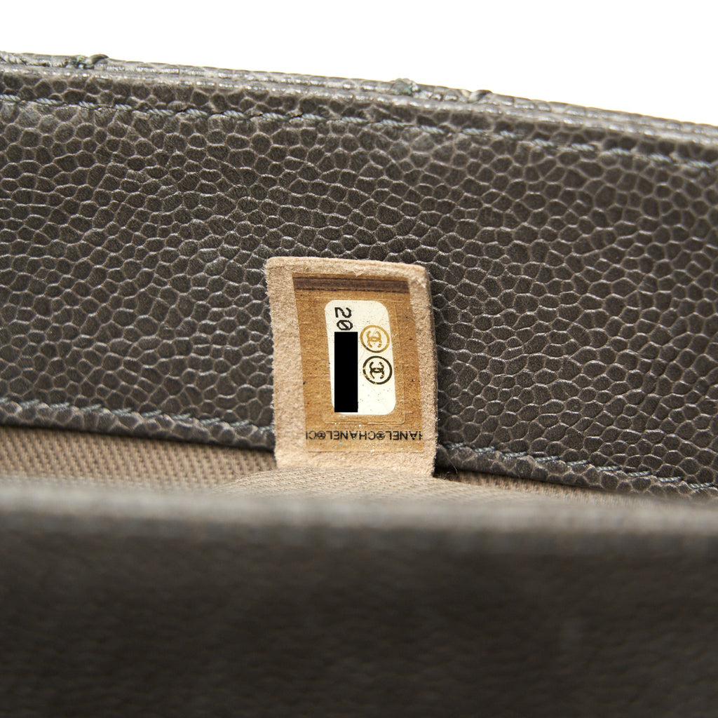 CHANEL SEASONAL JUMBO CAVIAR FLAP BAG GREY WITH RUTHENIUM HARDWARE