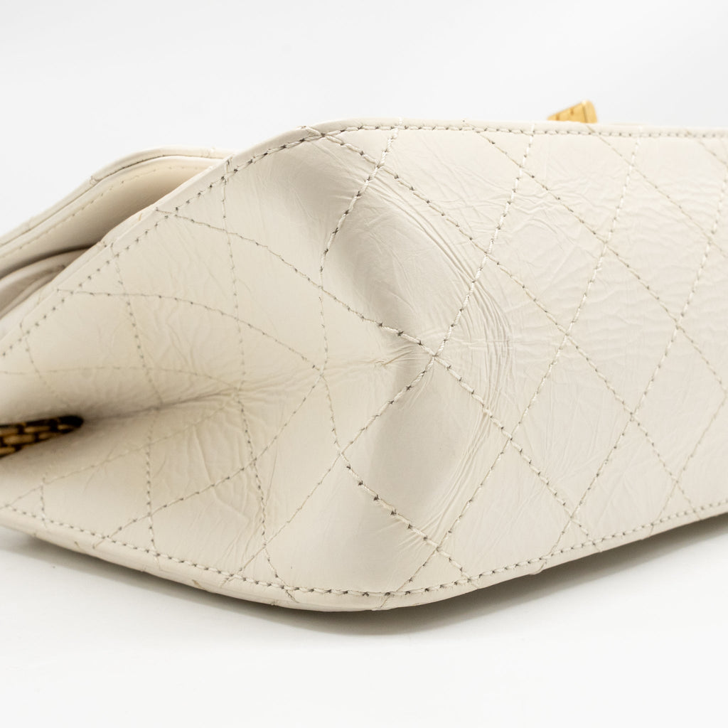 CHANEL 2.55 226 REISSUE DOUBLE FLAP BAG AGED CALFSKIN WHITE GHW