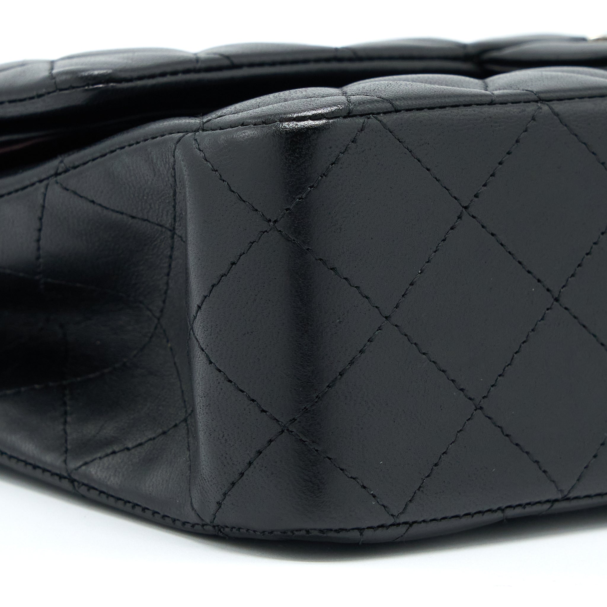 CHANEL MEDIUM CLASSIC DOUBLE FLAP BAG LAMBSKIN BLACK SHW
