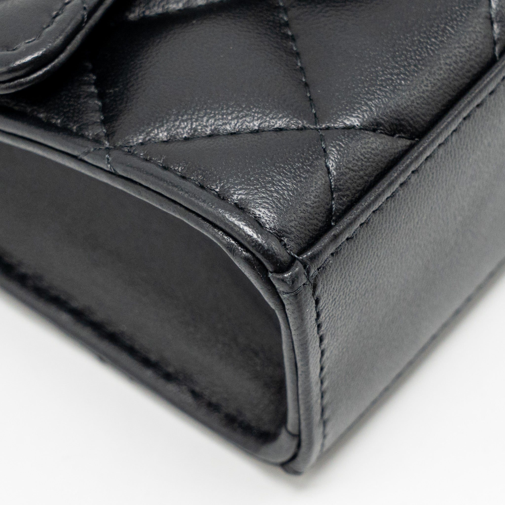 CHANEL DETAILED TOP HANDLE MINI CLUTCH WITH CHAIN LAMBSKIN BLACK LGHW (MICROCHIP)