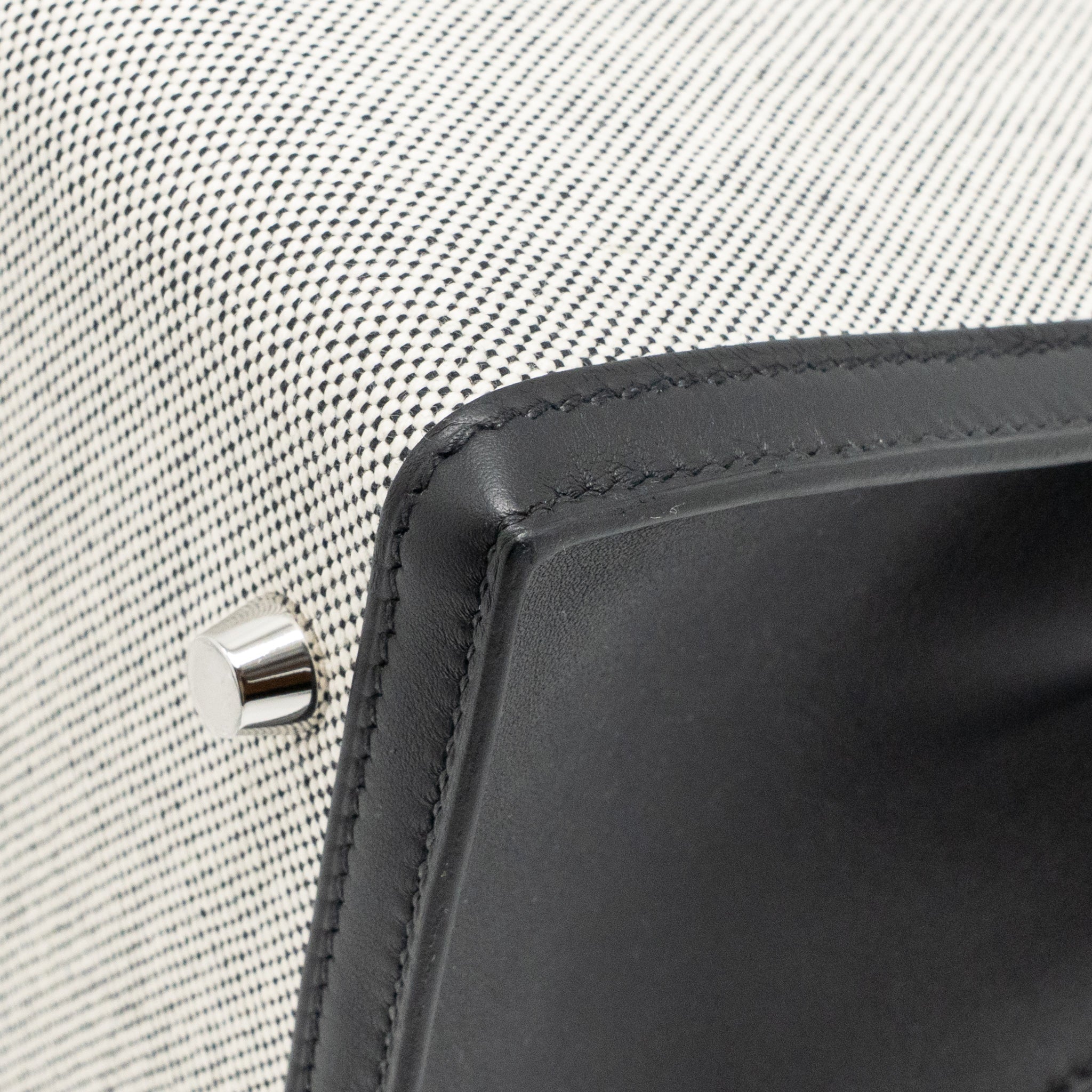 HERMES KELLY 28 SELLIER TOILE H / SWIFT ECRU - BLACK / BLACK SHW