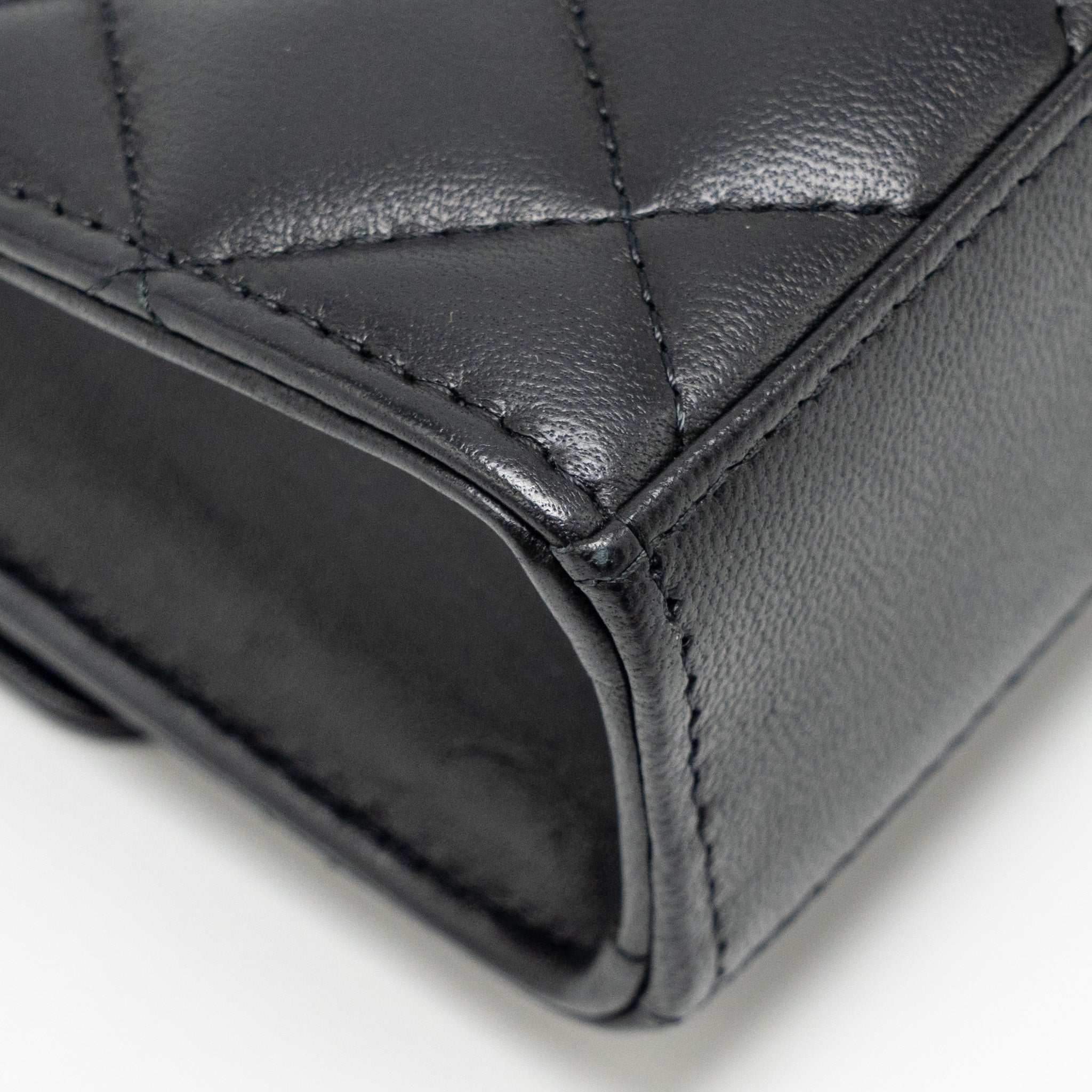 CHANEL DETAILED TOP HANDLE MINI CLUTCH WITH CHAIN LAMBSKIN BLACK LGHW (MICROCHIP)