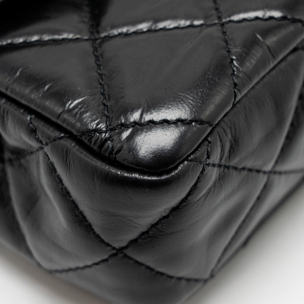 CHANEL 23A QUILTED FLAP CLUTCH CALFSKIN BLACK LGHW (MICROCHIP)