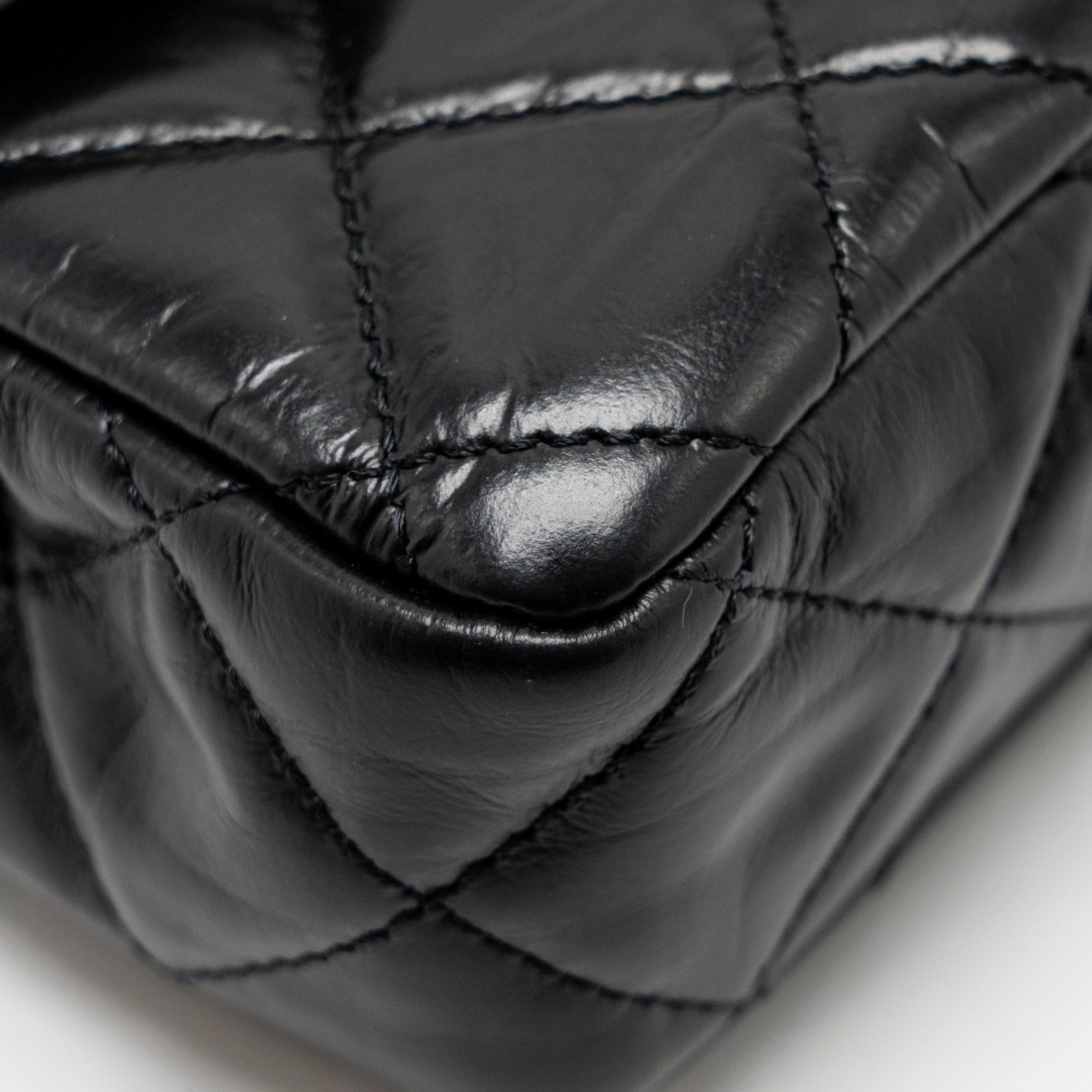 CHANEL 23A QUILTED FLAP CLUTCH CALFSKIN BLACK LGHW (MICROCHIP)