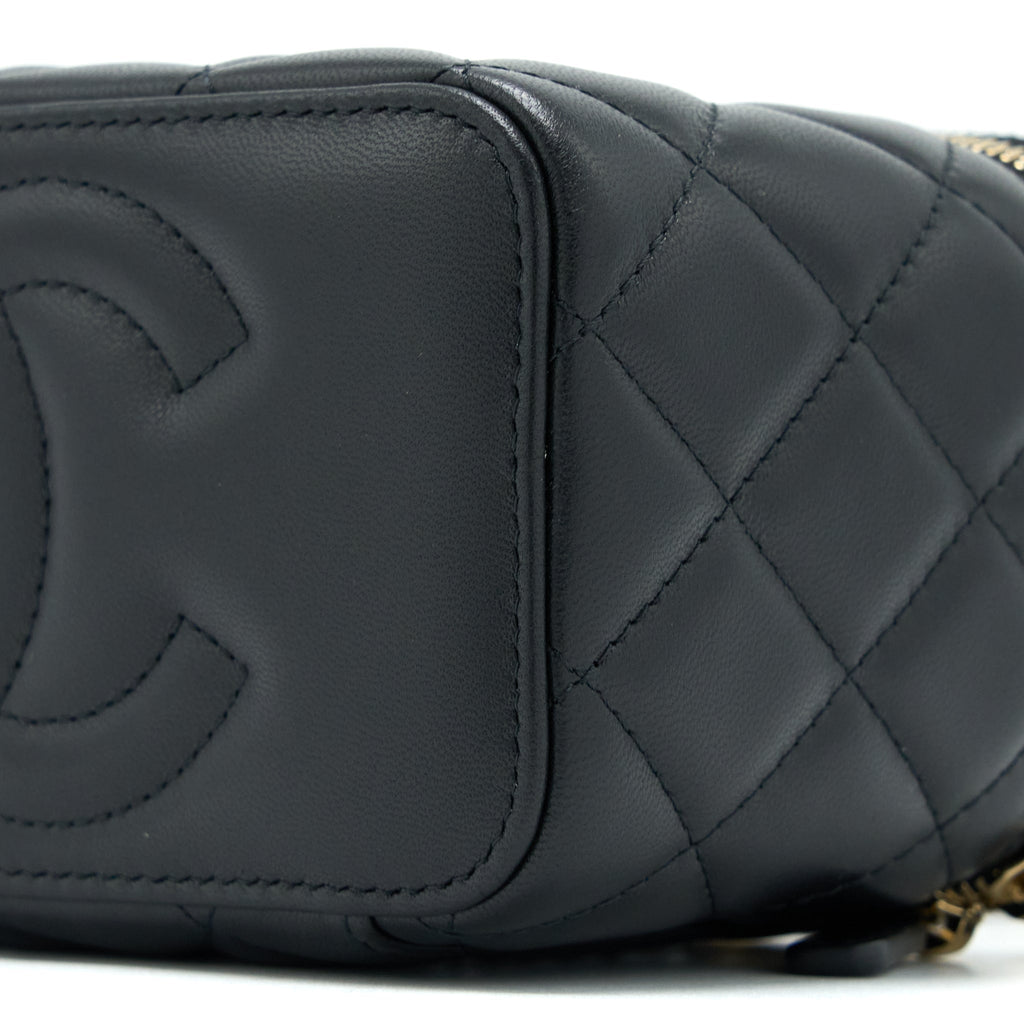 CHANEL 22A PEARL CRUSH LONG VANITY WITH CHAIN LAMBSKIN BLACK BRUSHED GHW (MICROCHIP)