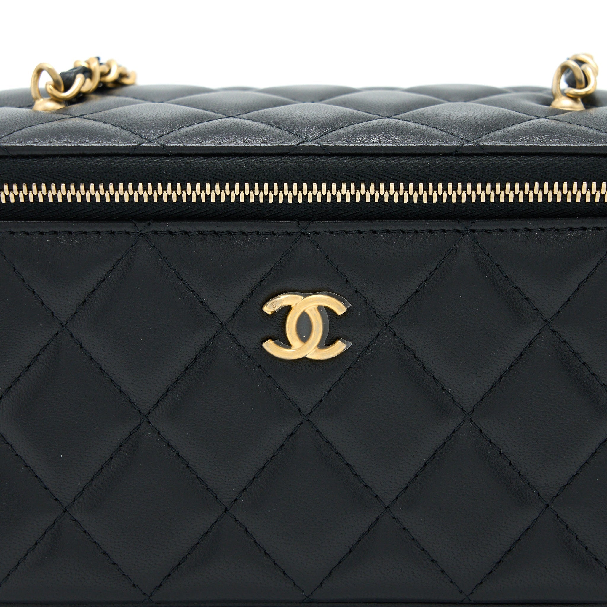 CHANEL 22A PEARL CRUSH LONG VANITY WITH CHAIN LAMBSKIN BLACK BRUSHED GHW (MICROCHIP)