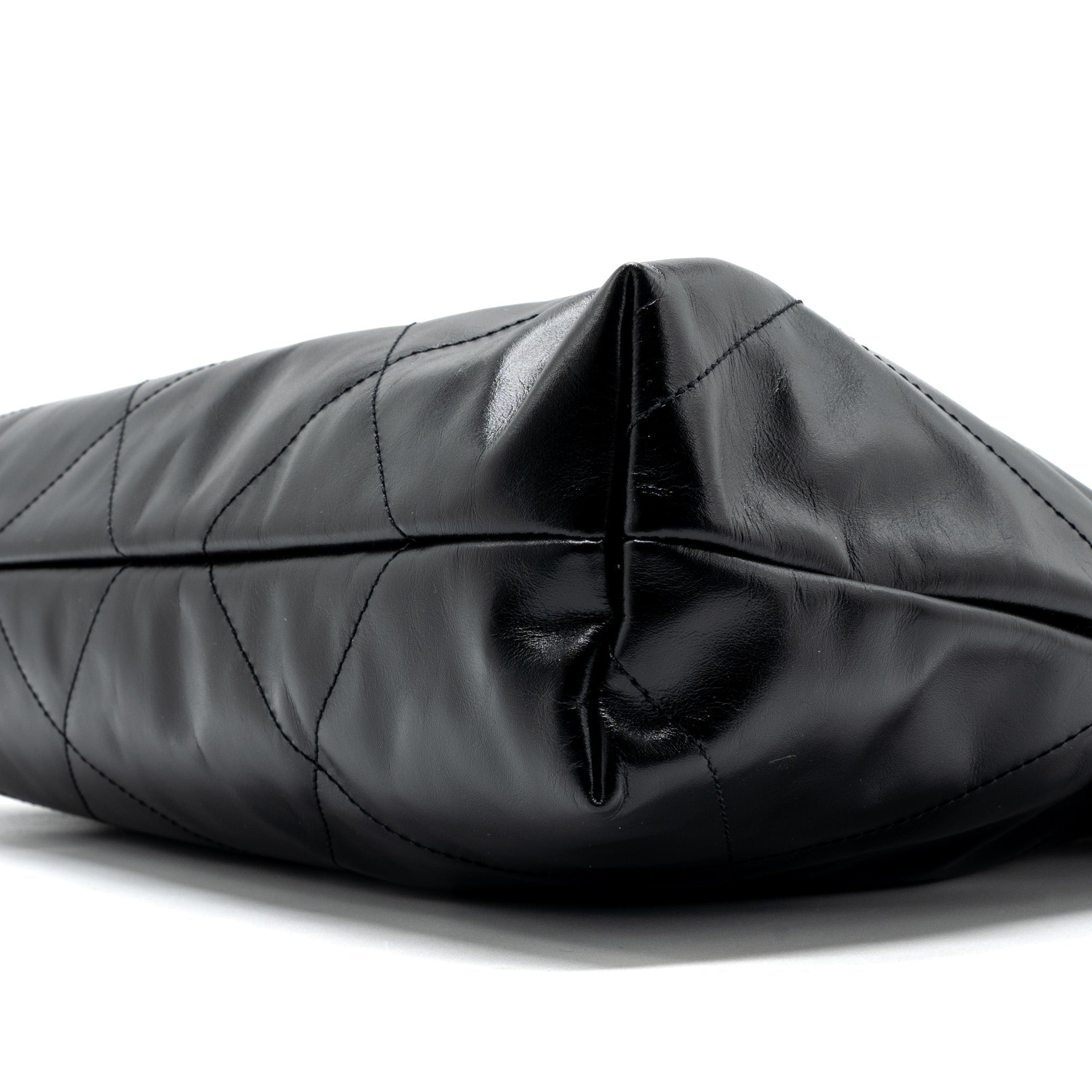 CHANEL 24C 22 BAG CALFSKIN BLACK GHW (MICROCHIP)