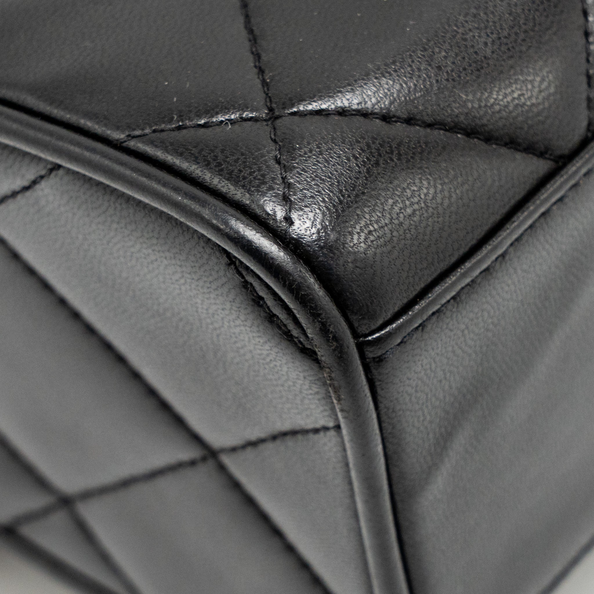 CHANEL VINTAGE QUILTED CC FLAP BAG LAMBSKIN BLACK GHW