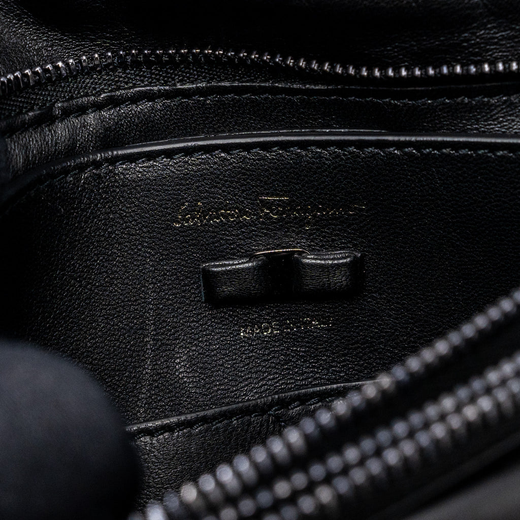 SALVATORE FERRAGAMO SMALL VIVA BOW SHOULDER BAG BLACK WITH BLACK HARDWARE