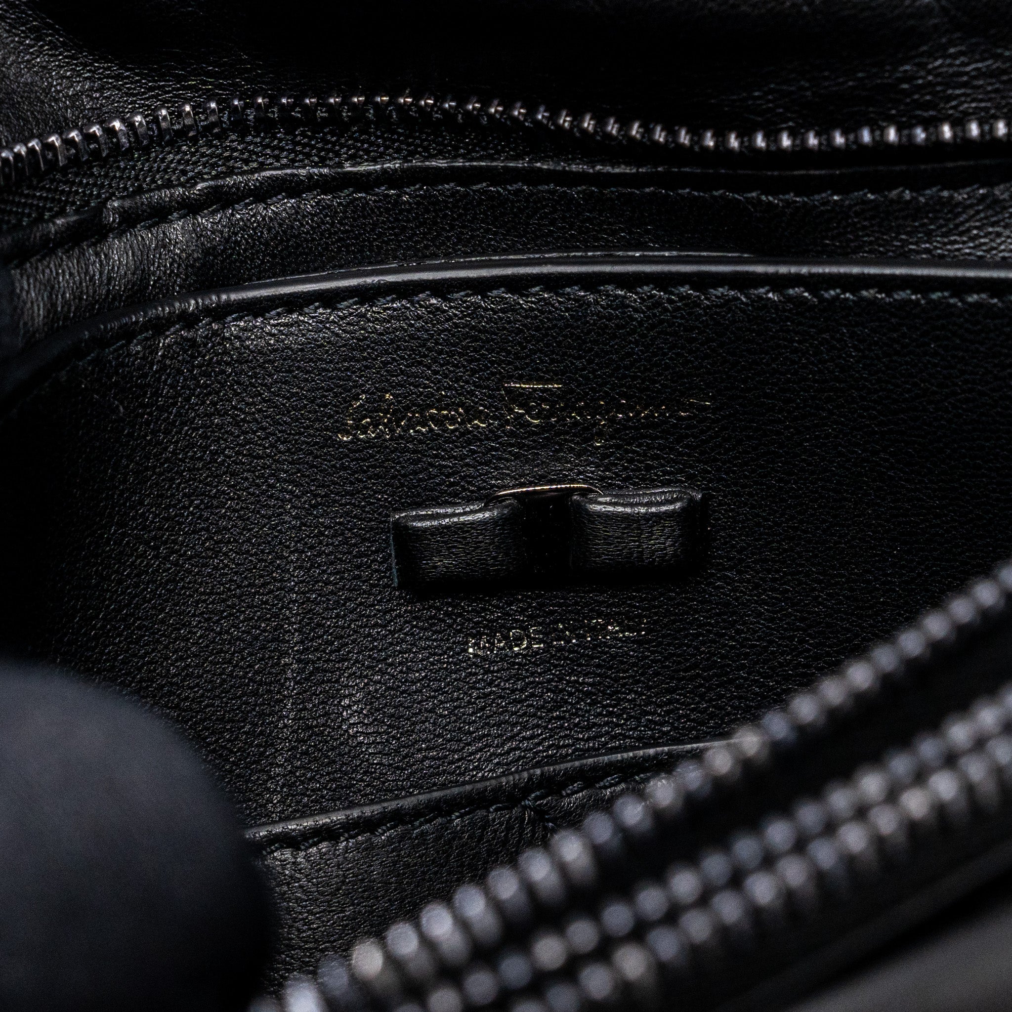 SALVATORE FERRAGAMO SMALL VIVA BOW SHOULDER BAG BLACK WITH BLACK HARDWARE