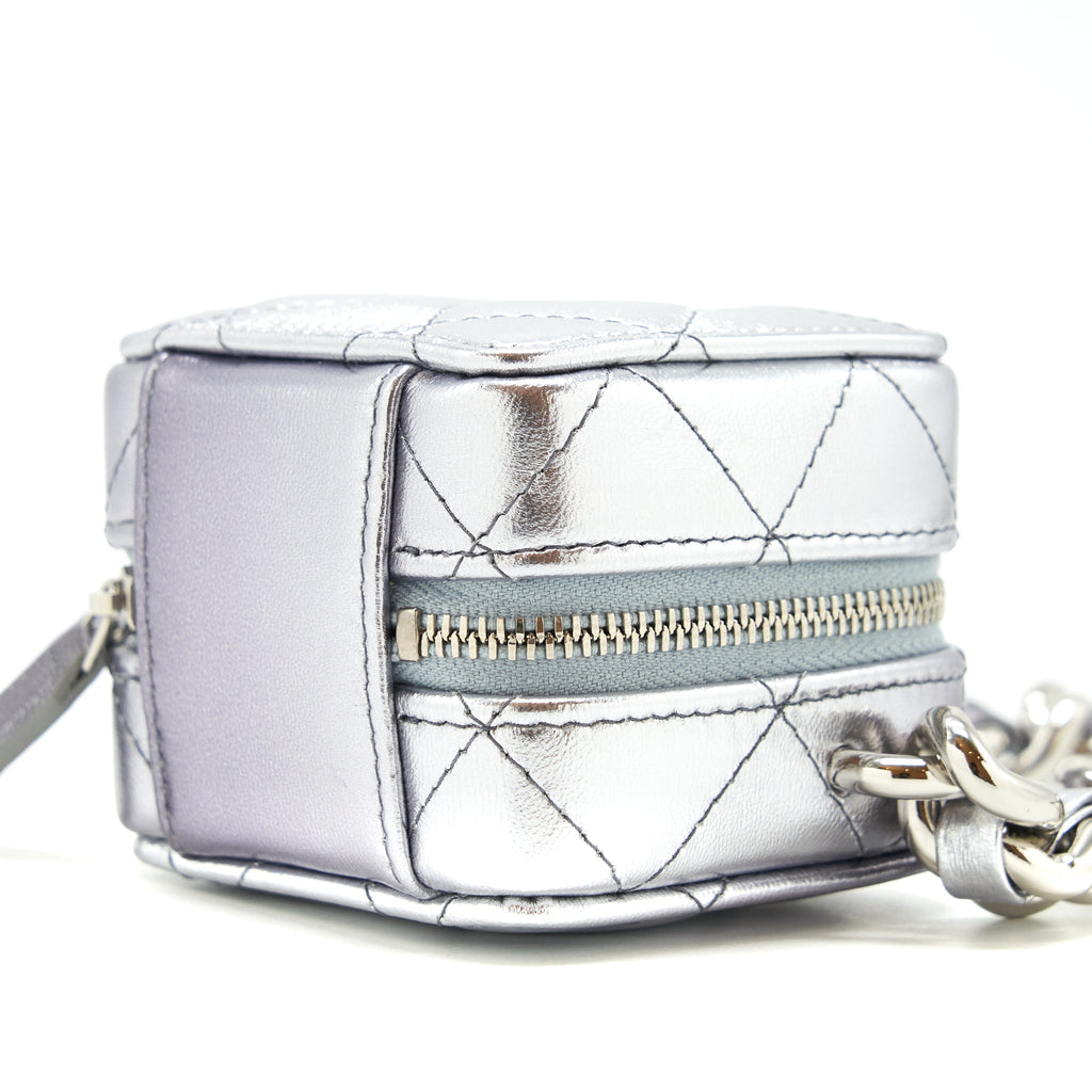 CHANEL MINI VANITY WITH GIANT CHAIN SILVER SHW