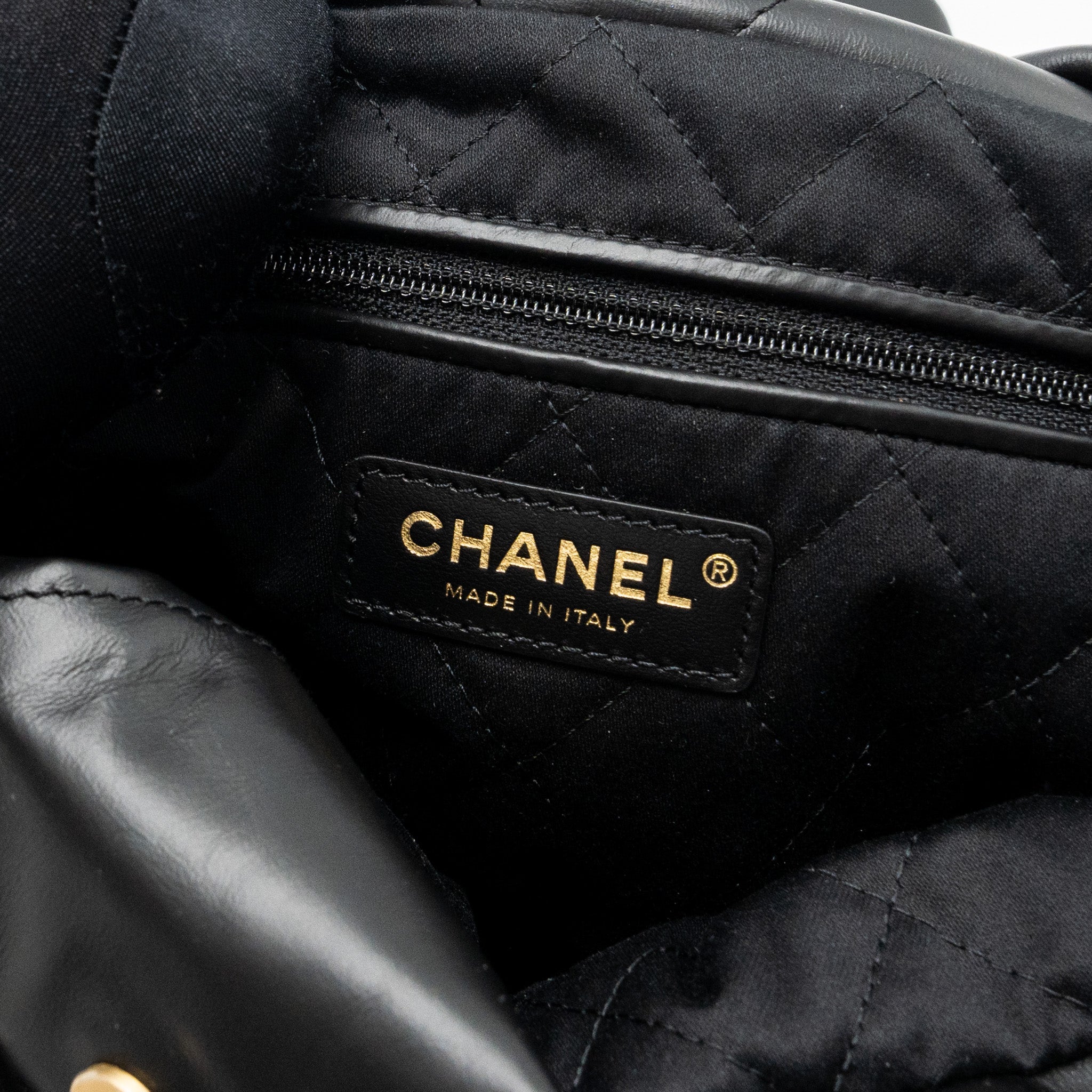 CHANEL SMALL 22 BAG CALFSKIN BLACK / WHITE LETTER GHW (MICROCHIP)