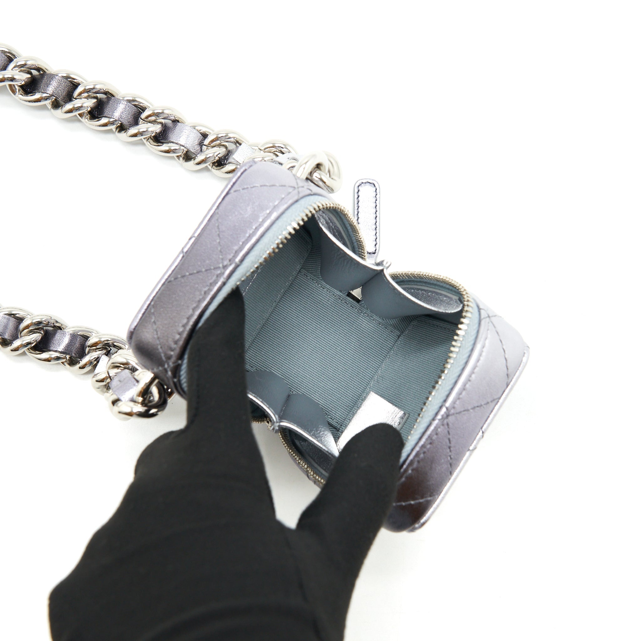 CHANEL MINI VANITY WITH GIANT CHAIN SILVER SHW