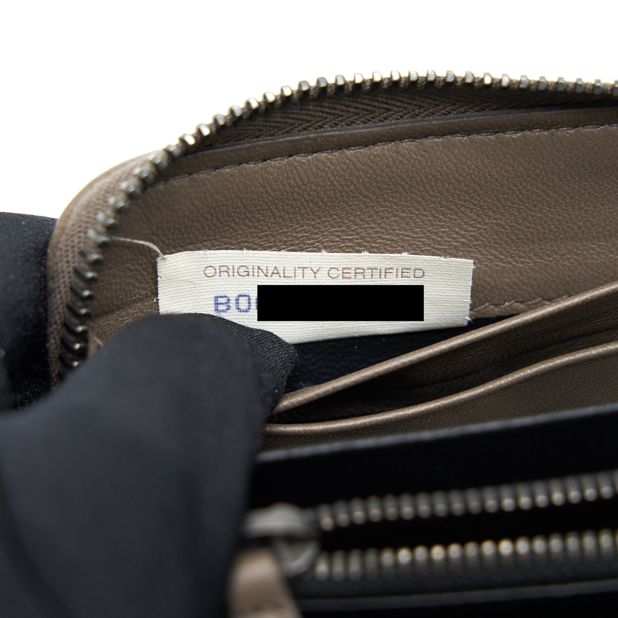 BOTTEGA VENETA ZIPPER WALLET