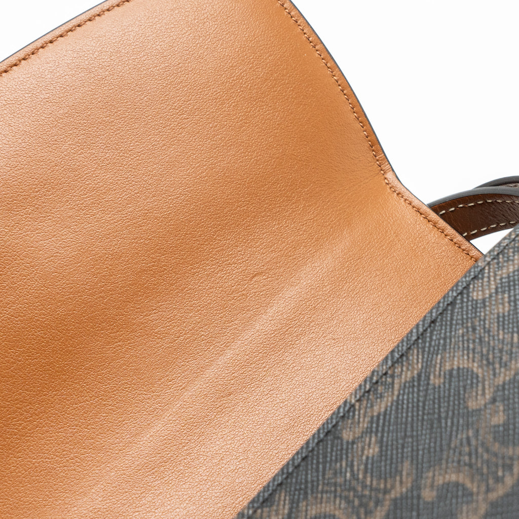 CELINE CLUTCH ON STRAP TABOU TRIOMPHE CANVAS/ CALFSKIN TAN GHW