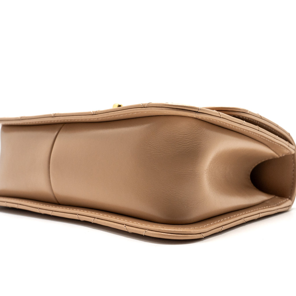 CHANEL 21A GOLD CRUSH FLAP BAG CALFSKIN BEIGE GHW (MICROCHIP)