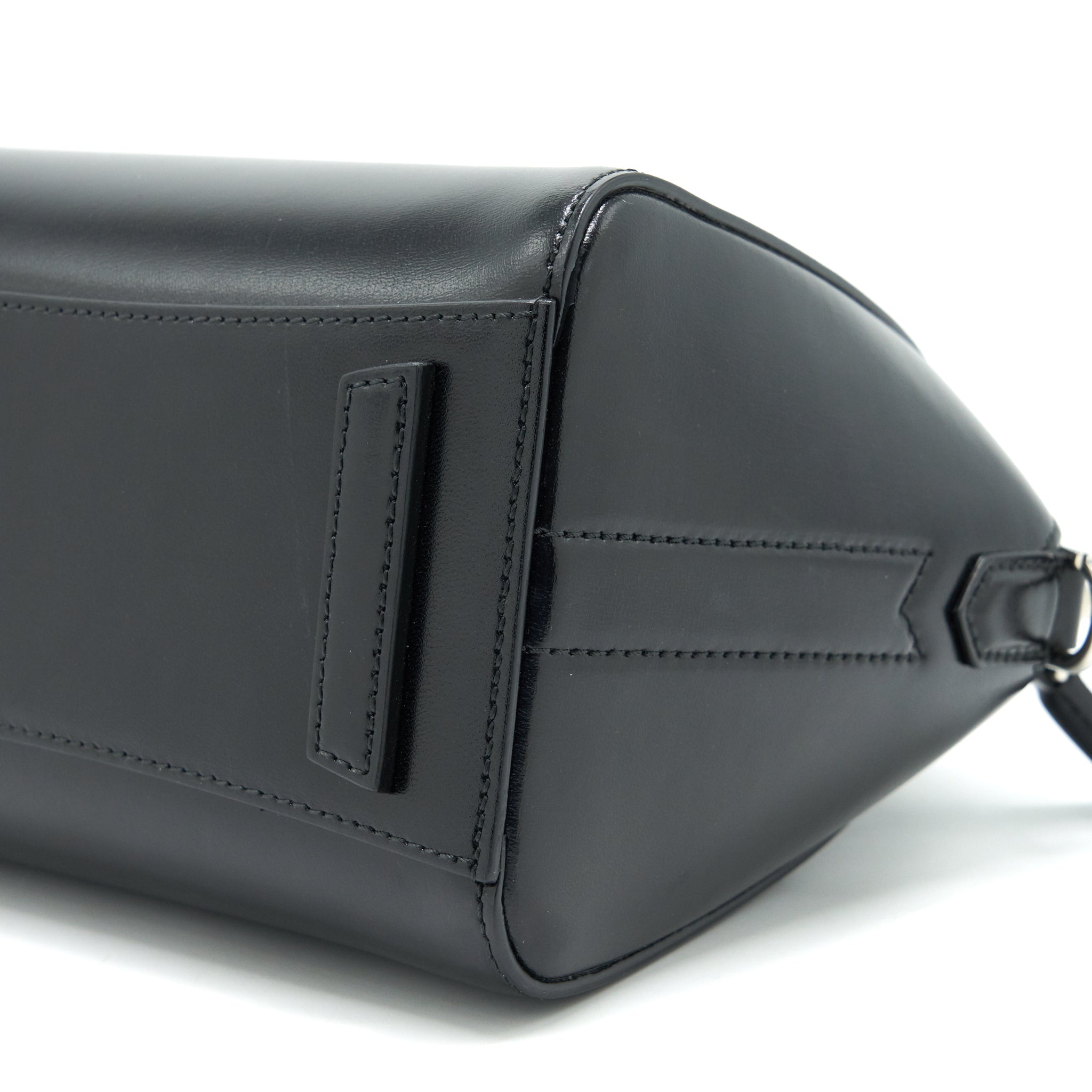 GIVENCHY ANTIGONA MINI SMOOTH CALFSKIN BLACK