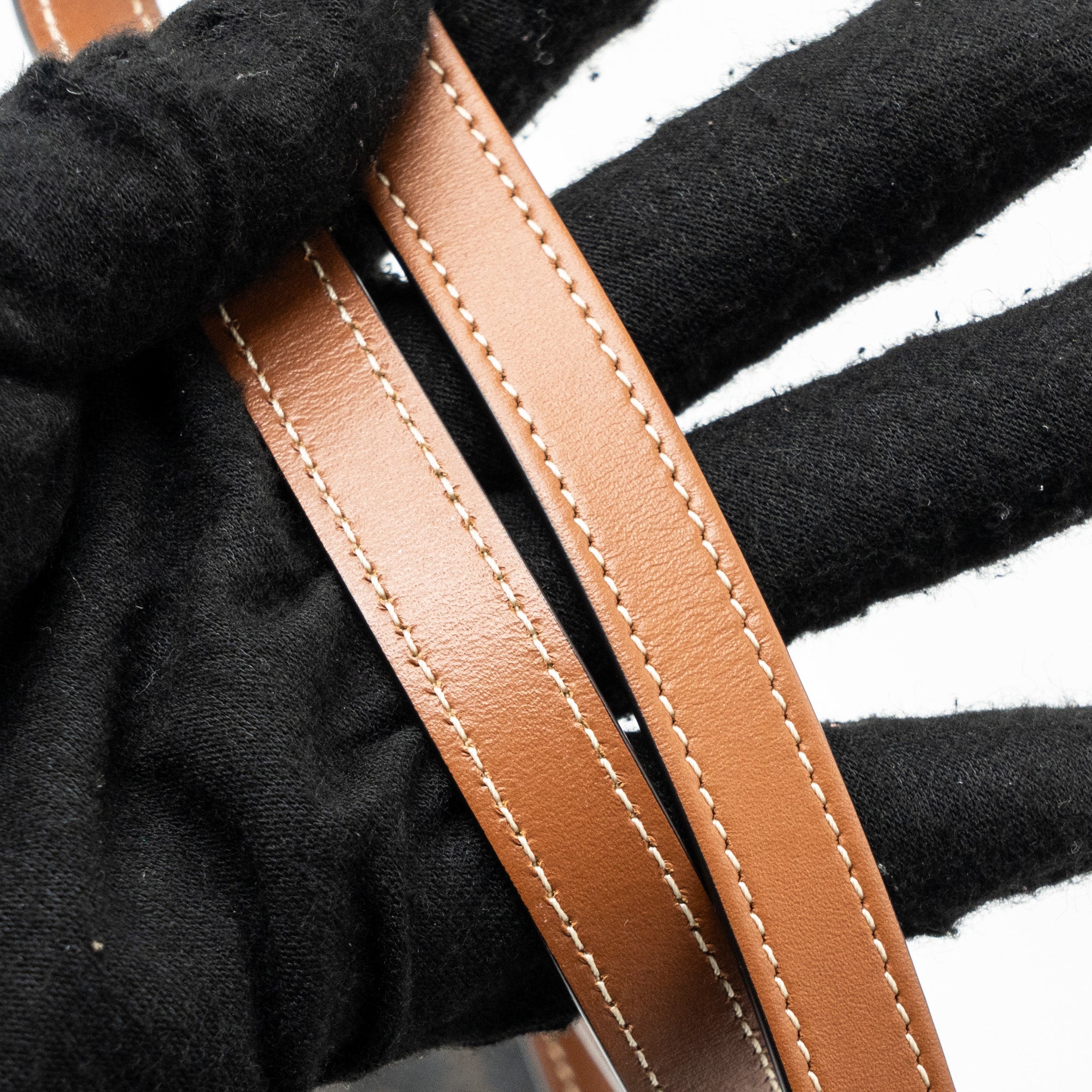 CELINE CLUTCH ON STRAP TABOU TRIOMPHE CANVAS/ CALFSKIN TAN GHW