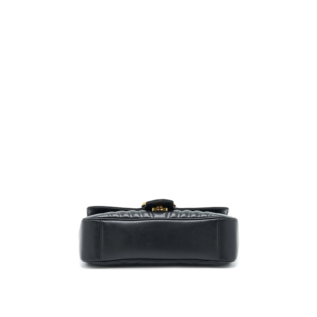 GUCCI GG MARMONT SMALL MATELASSE SHOULDER BAG BLACK GHW
