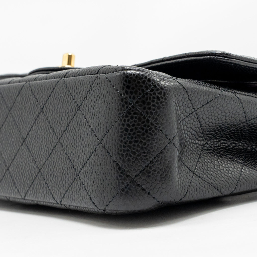 CHANEL MEDIUM CLASSIC DOUBLE FLAP BAG CAVIAR BLACK GHW