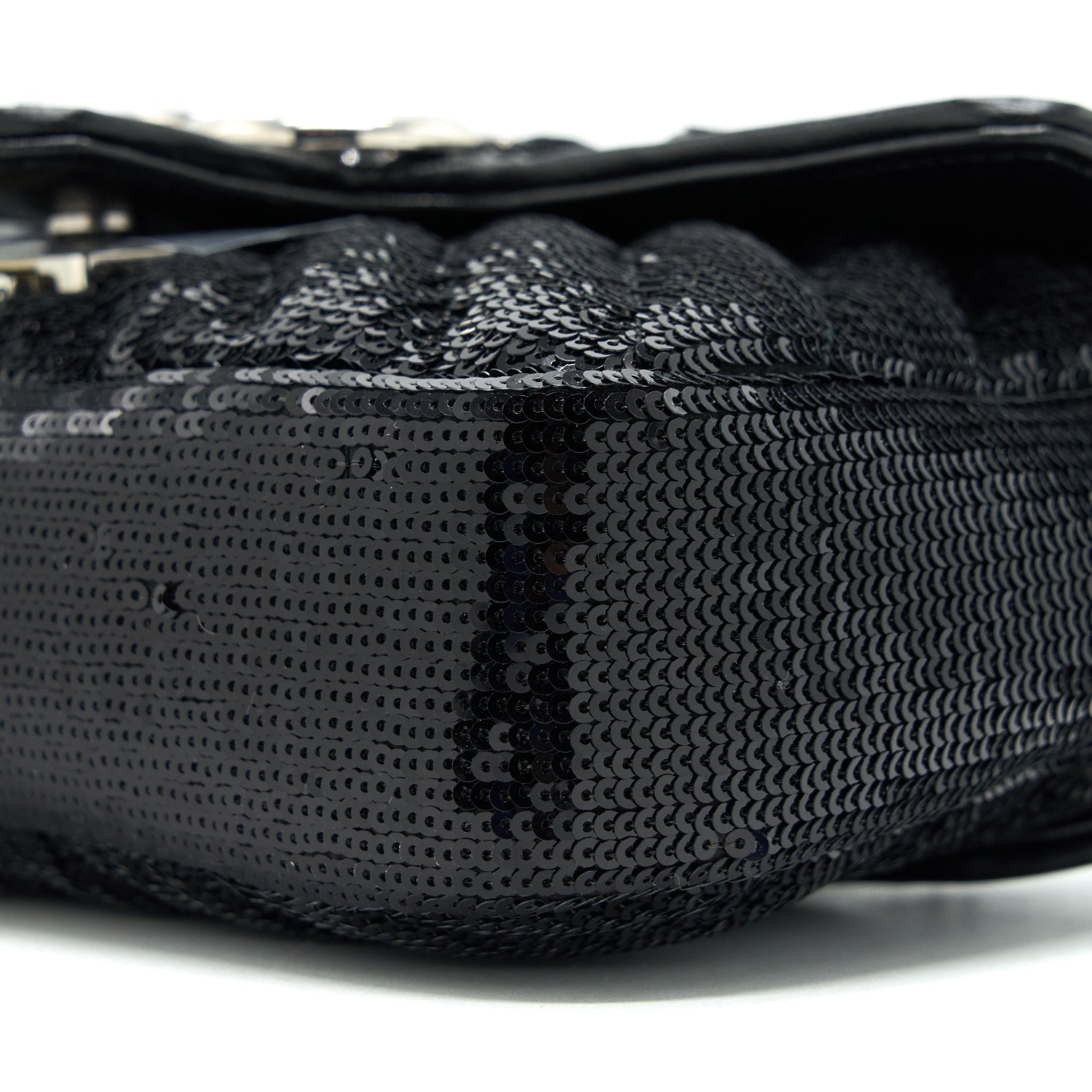 GUCCI MARMONT MINI SEQUIN SHOULDER BAG BLACK