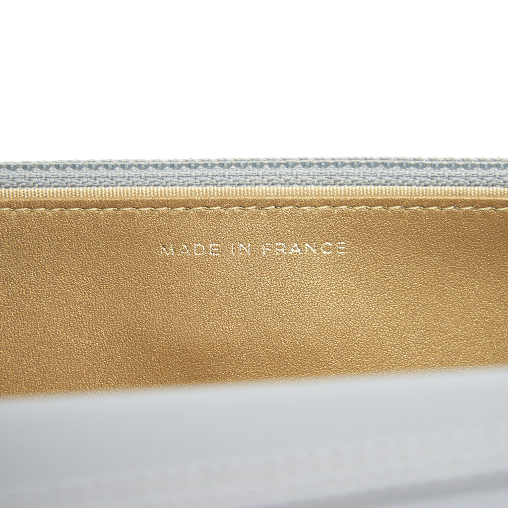 CHANEL 21B PEARL CRUSH WALLET ON CHAIN GREY GHW