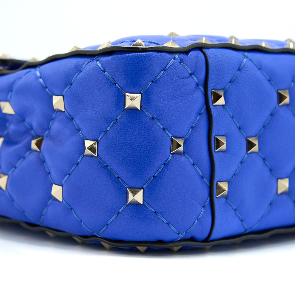 VALENTINO GARAVANI MEDIUM ROCKSTUD SPIKE SHOULDER BAG BLUE