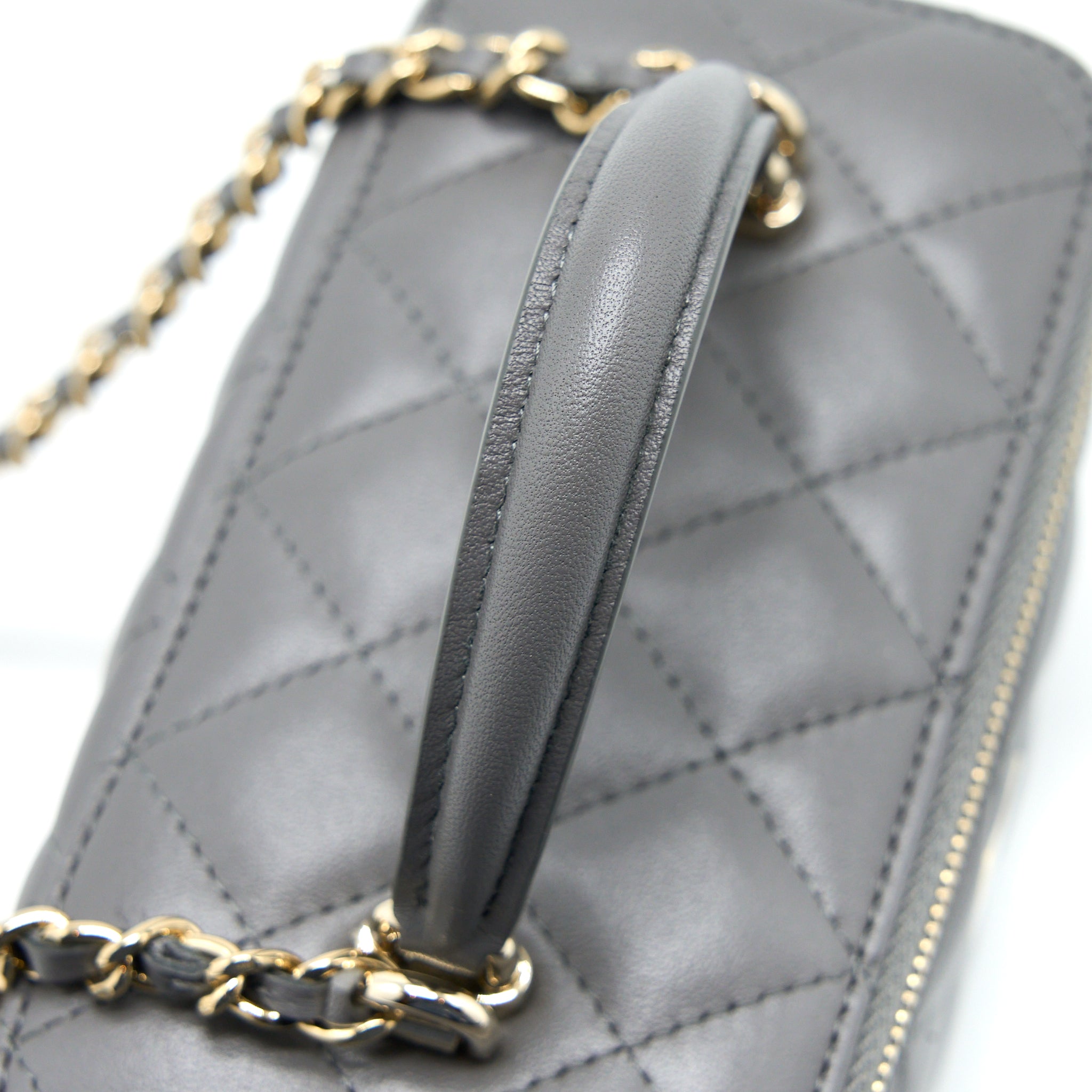 CHANEL TOP HANDLE LONG VANITY WITH CHAIN LAMBSKIN GREY LGHW (MICROCHIP)