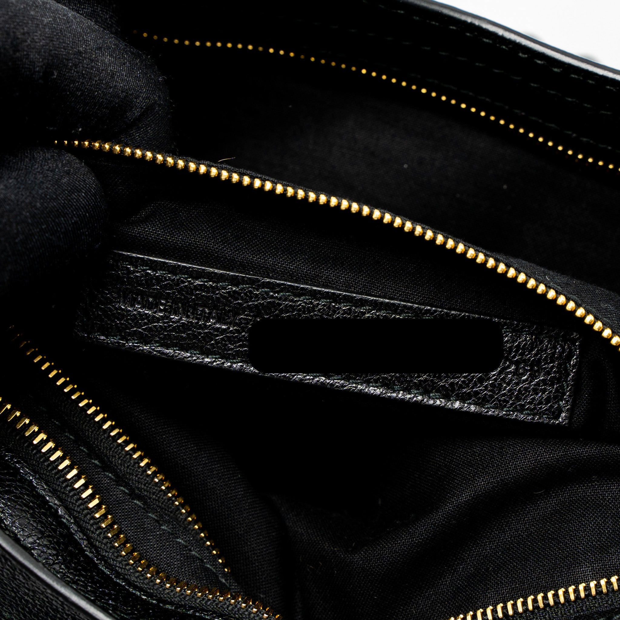 BALENCIAGA CLASSIC CITY BAG LEATHER BLACK GHW