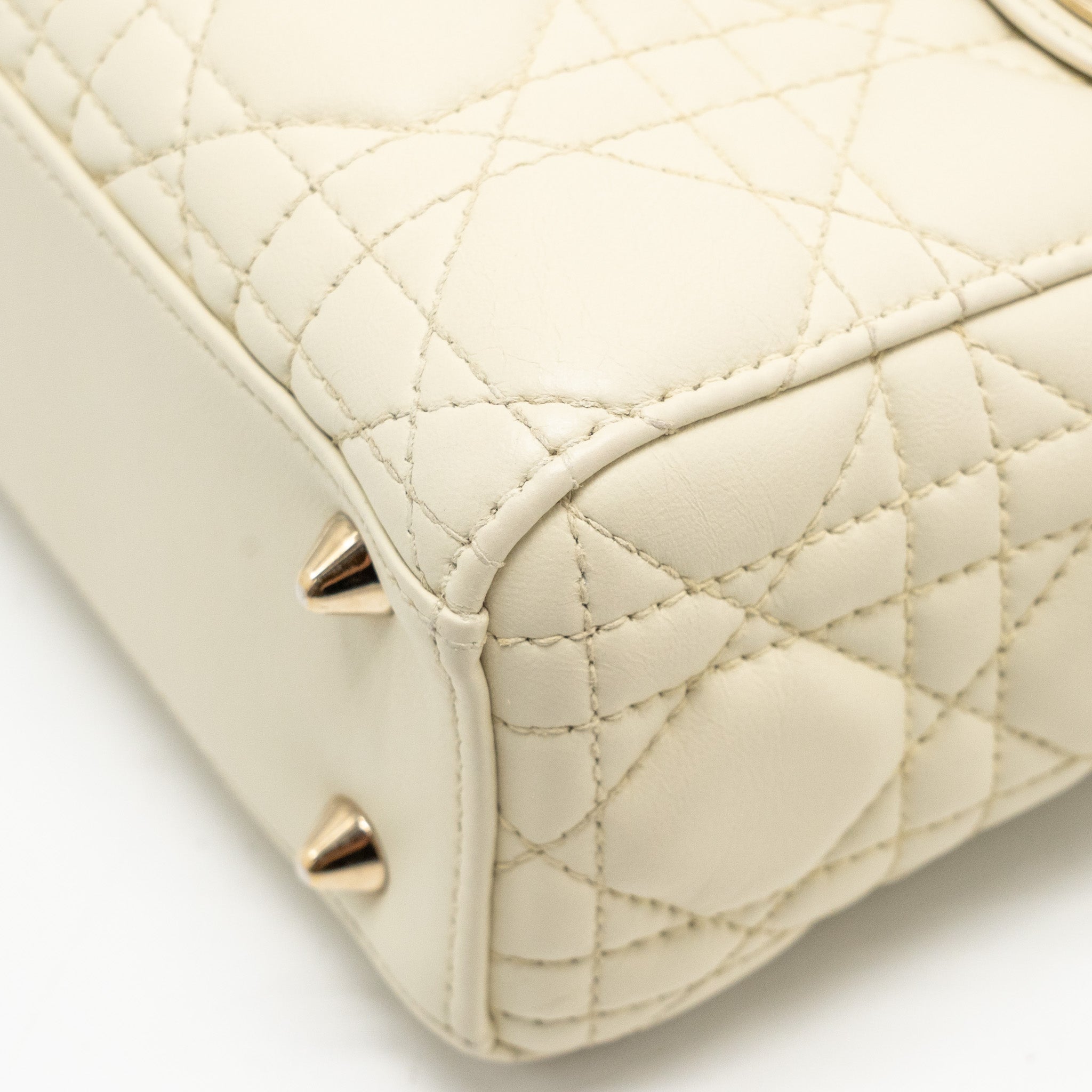 DIOR SMALL LADY DIOR LAMBSKIN WHITE LGHW