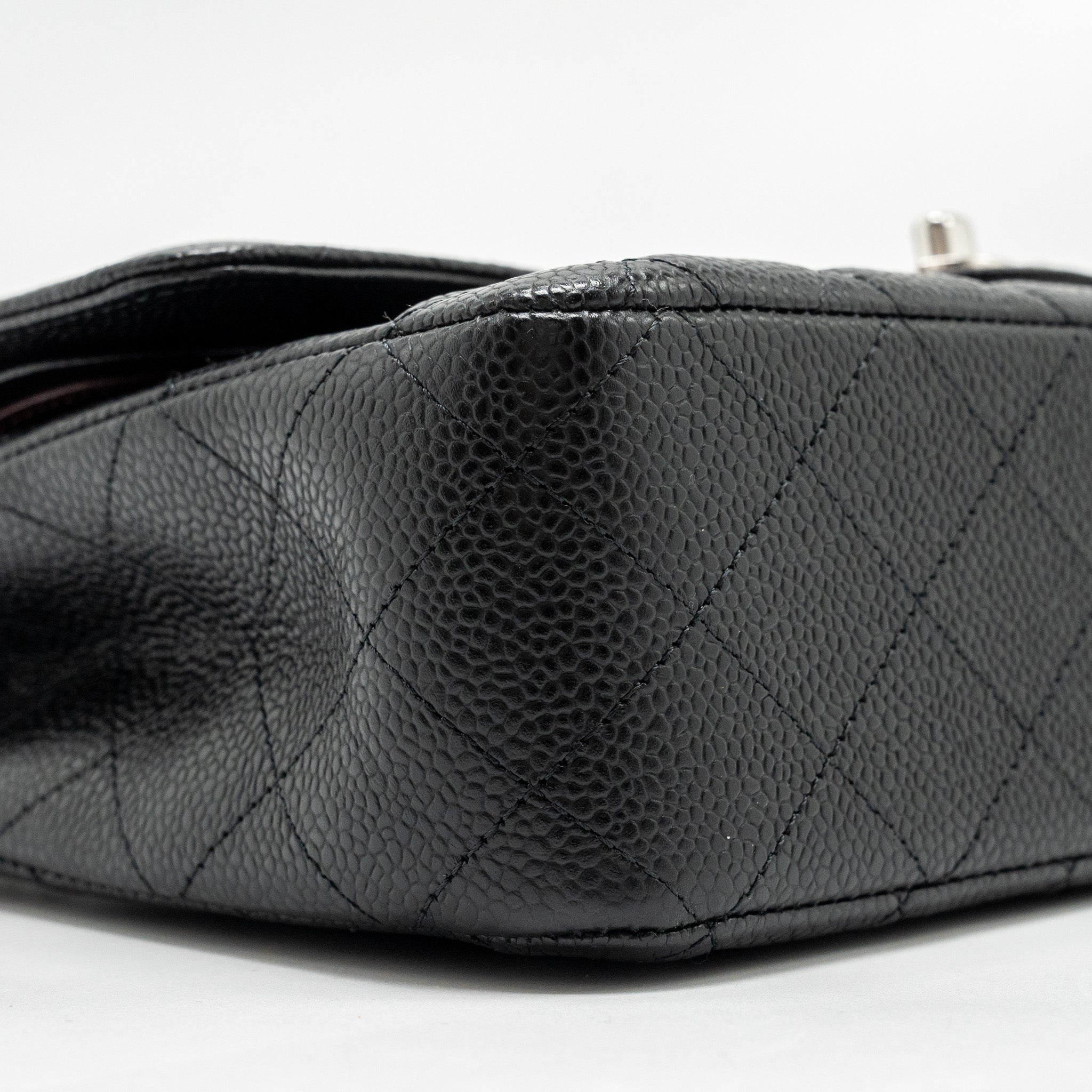 CHANEL MEDIUM CLASSIC DOUBLE FLAP BAG CAVIAR BLACK SHW (MICROCHIP)