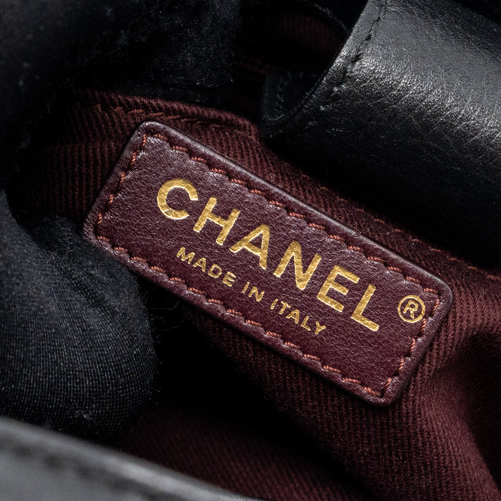 CHANEL TOP HANDLE SMALL TOTE BAG GRAINED CALFSKIN BLACK LGHW