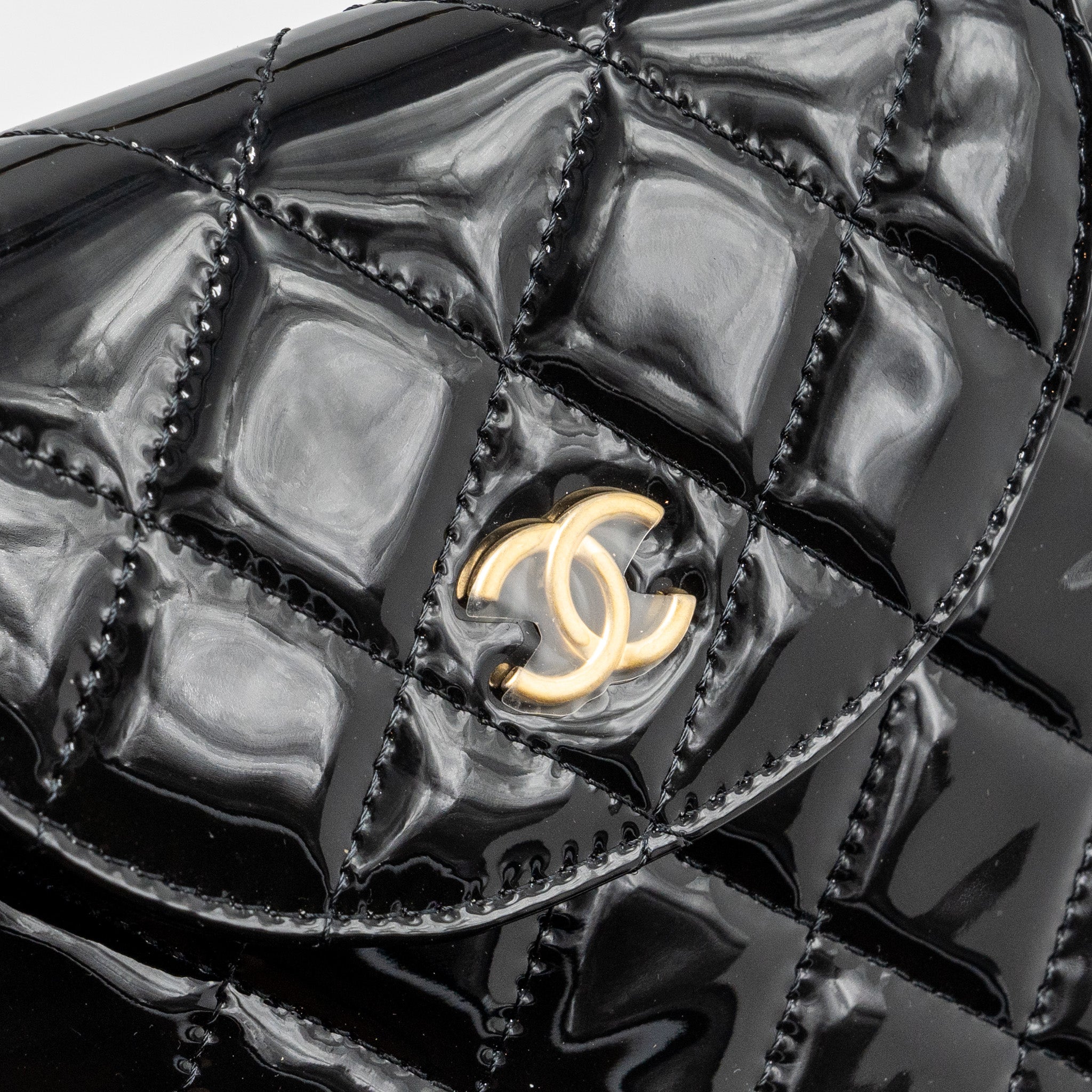 CHANEL 23K HOOP BAG PATENT LEATHER BLACK GHW (MICROCHIP)