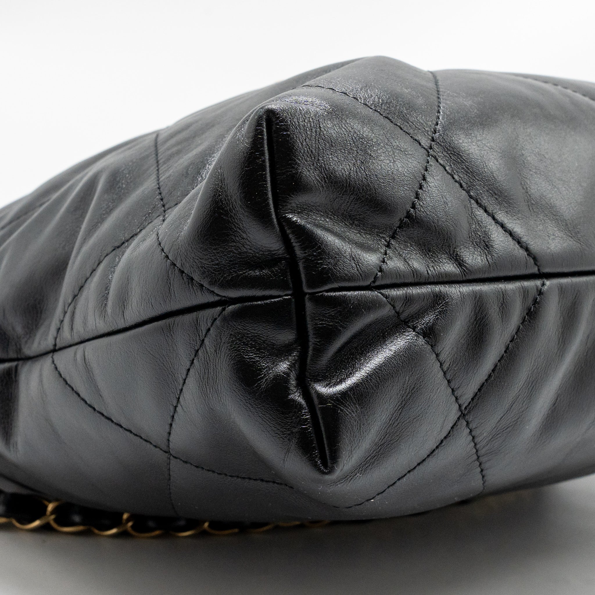 CHANEL SMALL 22 BAG SHINY CALFSKIN BLACK GHW (MICROCHIP)